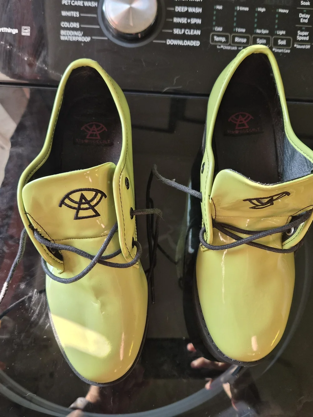 YRU Strange Cvlt Stomp Lo Green Size 8